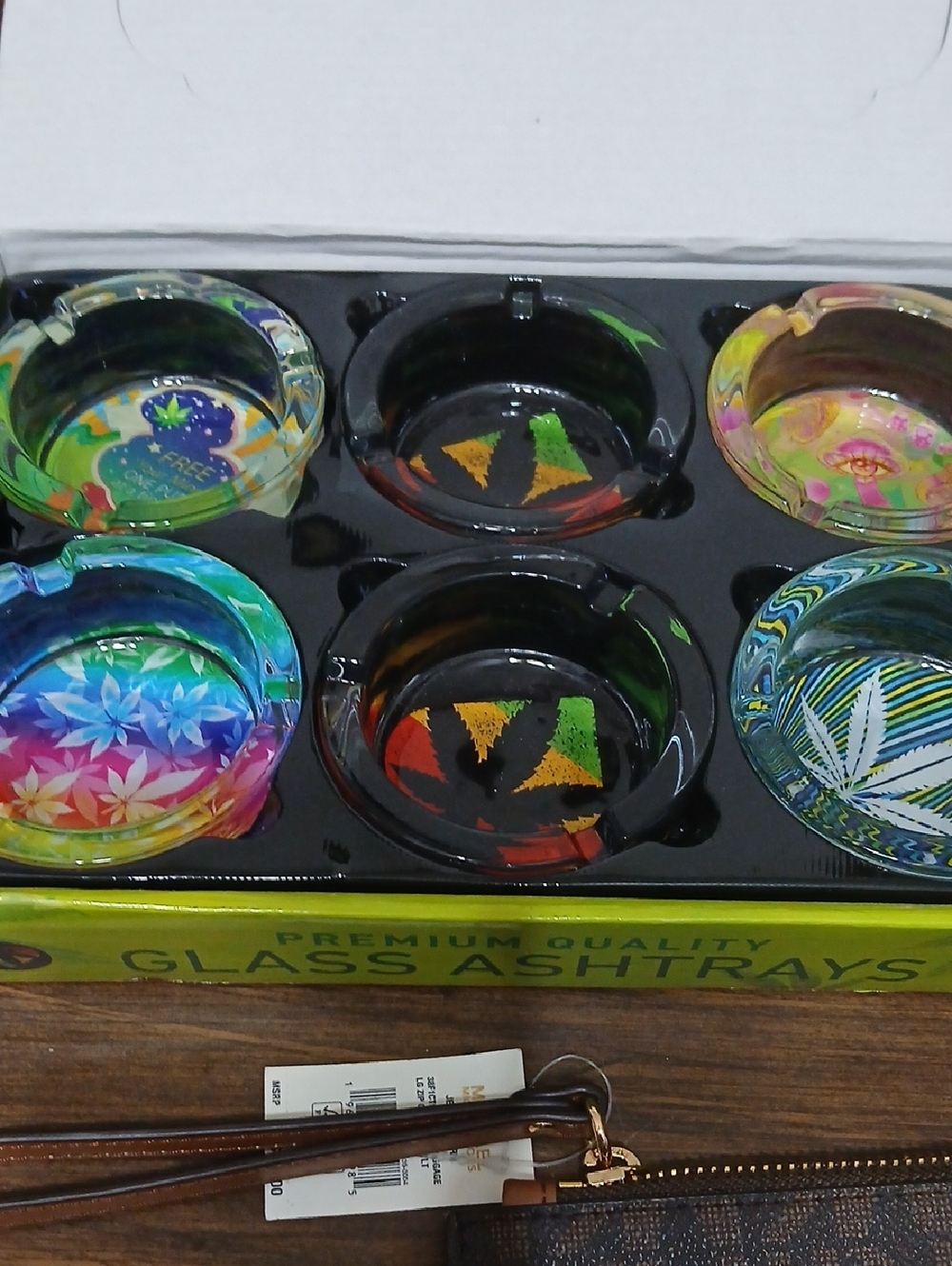 Glass Ashtray - Assorted design - (6 Count Display)